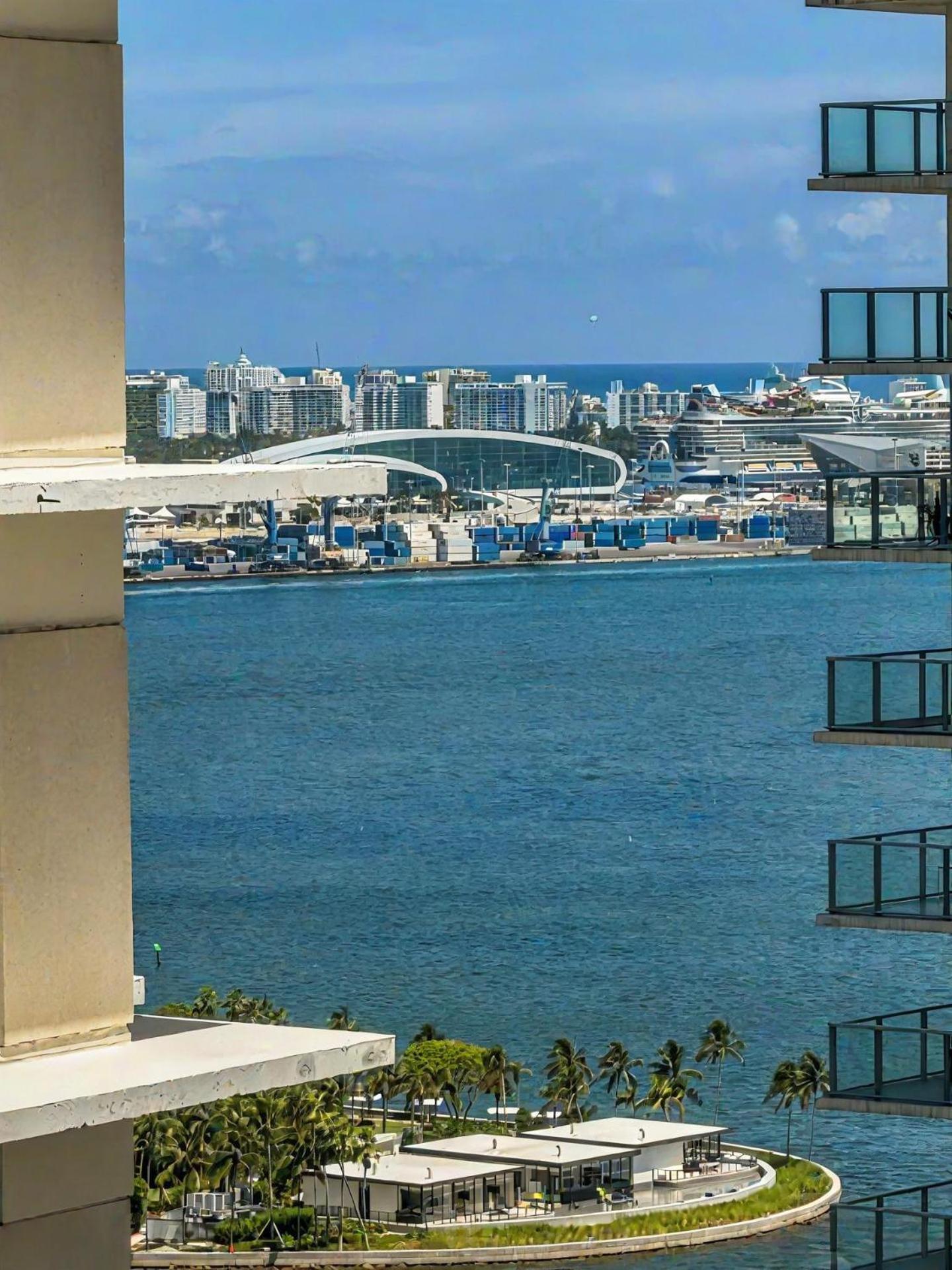 Apartamento Elegant Centric Vibrant Pool Jacuzzi Free Parking Miami Exterior foto